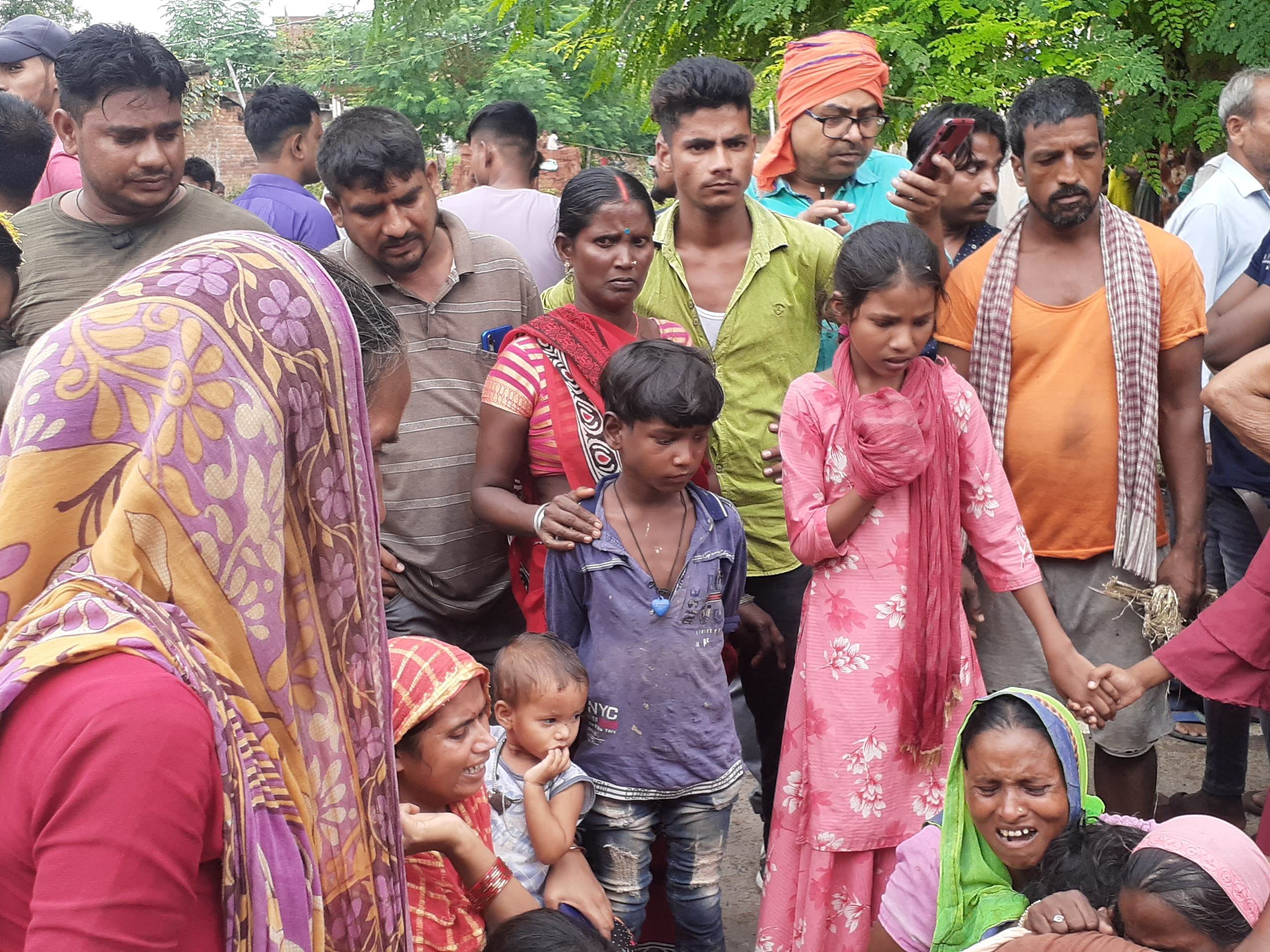 गया में 3 दिन से लापता ऑटो ड्राइवर का मर्डर: आंख फोड़ी…मुंह में रेत भरा, परिजनों ने खिजरसराय मेन रोड जामकर किया प्रदर्शन