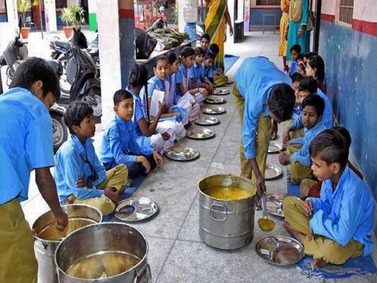 मिड-डे मील है या जानलेवा खाना! समस्तीपुर में 100 बच्चों की तबियत बिगड़ी, अधिकारियों के हाथ-पांव फूले