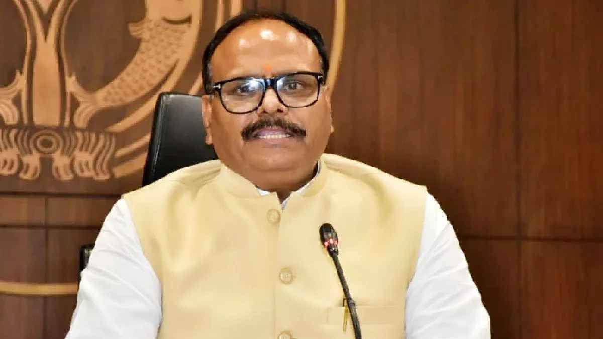 UP News: PHC में ताला बंद होने से ऑटो में हुआ प्रसव, डिप्टी CM नाराज, CMO को द‍िए ये न‍िर्देश – Deputy CM brajesh pathak angry over Delivery took place in auto due to PHC being locked in lucknow