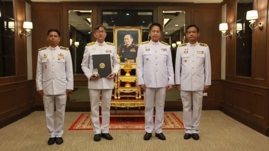 จ.สระบุรีจัดพิธีมอบเครื่องหมาย “รักษาดินแดนยิ่งชีพ”