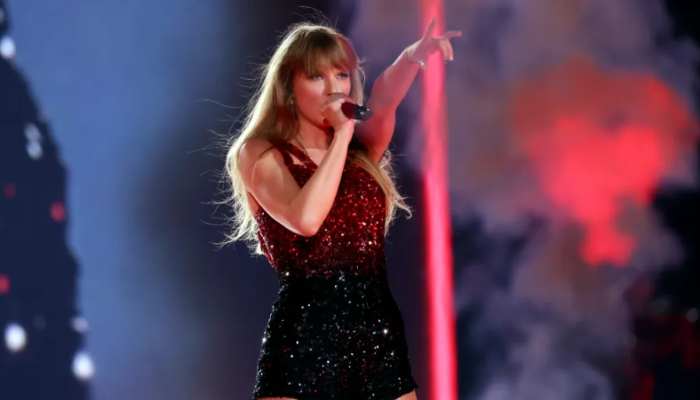 Taylor Swift Tells Her ‘Swifties’ Fans to Vote