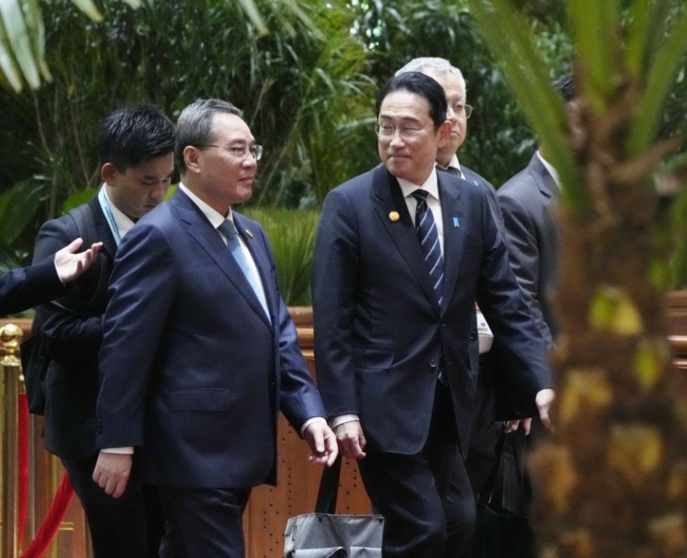 คิชิดะเรียกร้องนายกรัฐมนตรีจีน​ ยุติมาตรการห้ามนำเข้าอาหารทะเล