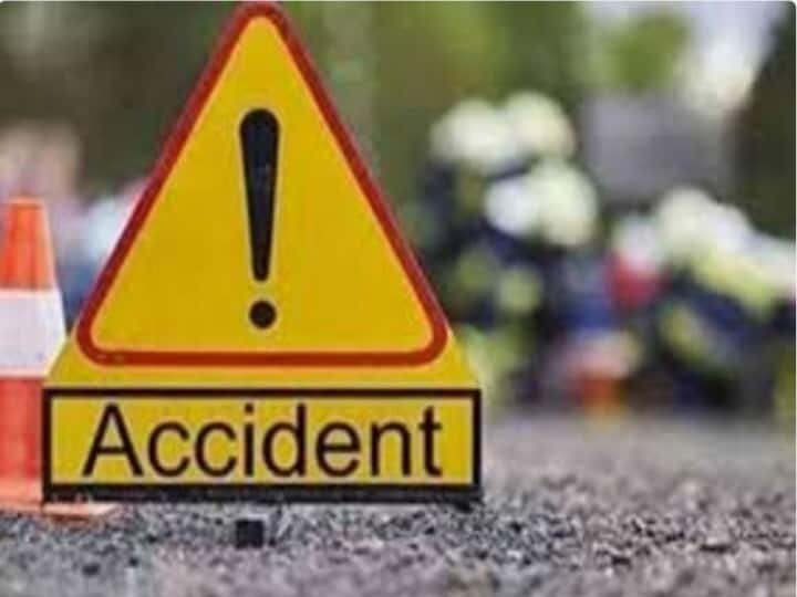 Punjab Accident News: श्री मुक्तसर साहिब में लकड़ियों से भरी ट्राली से टकराई कार, 4 लोगों की दर्दनाक मौत, एक घायल