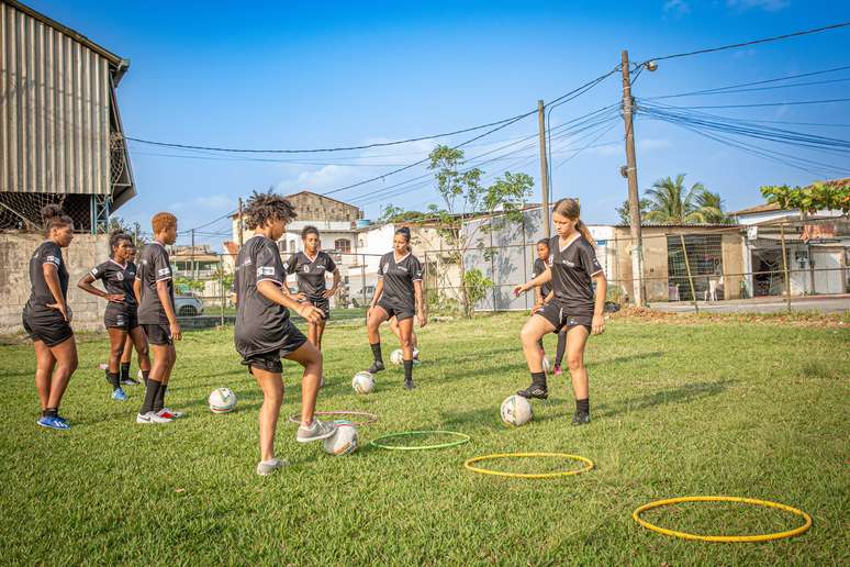 Prefeitura de Itaguaí lança projeto de Futebol Feminino no Monte Serrat