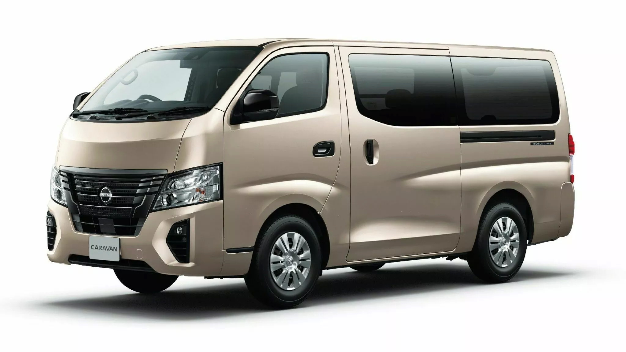 Nissan Caravan 50th Anniversary Edition รุ่นพิเศษ ฉลองรถตู้นิสสันครบรอบ 50 ปี มีเฉพาะในญี่ปุ่น