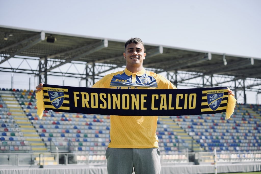Ex-Flamengo, Reinier exalta futebol italiano e se diz mais maduro em chegada ao Frosinone: “Foi a melhor decisão”