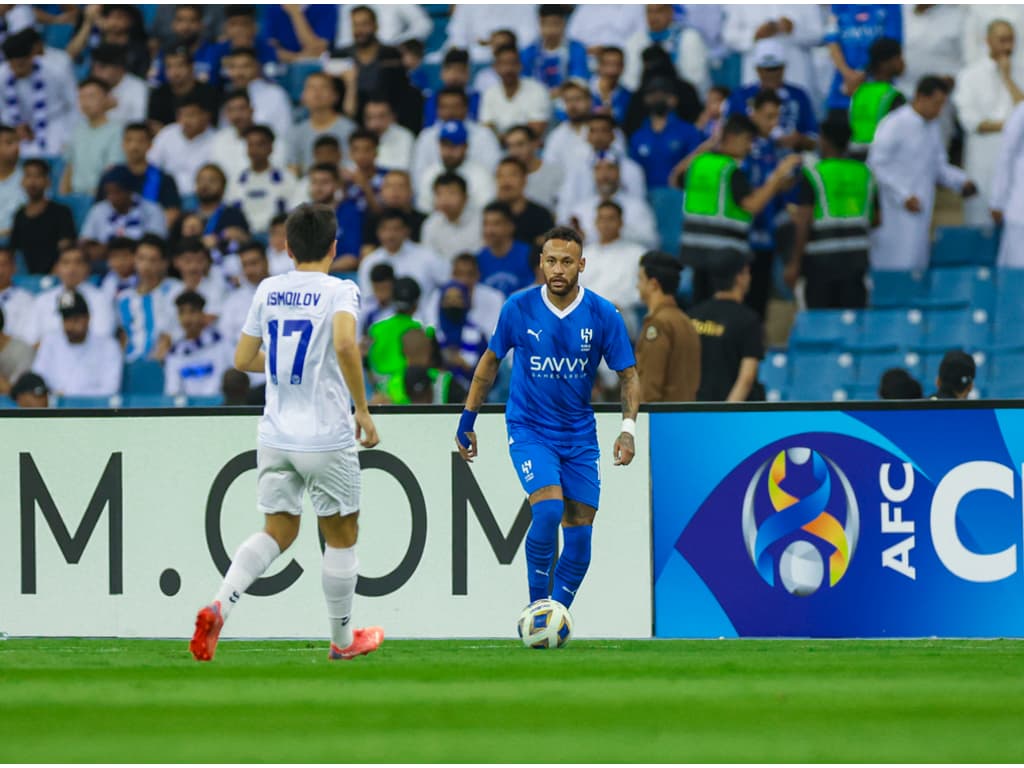 Com Neymar de titular, Al-Hilal empata com Navbahor nos acréscimos pela Champions da Ásia
