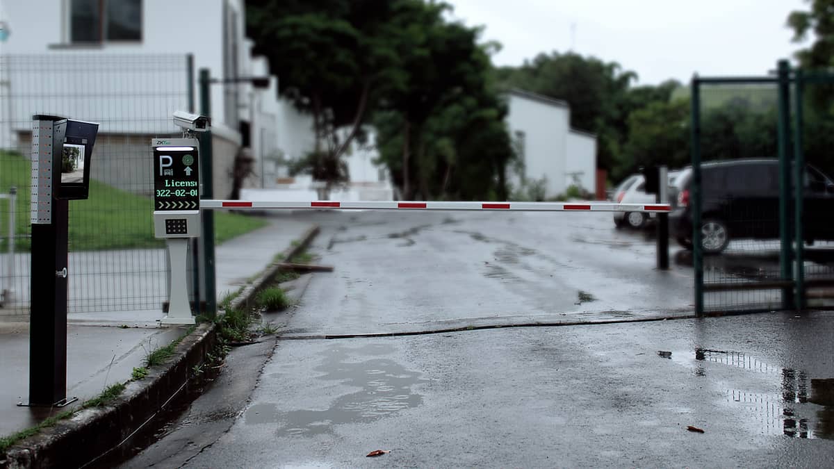 Investindo em Segurança Residencial: Proteja seu Condomínio com Tecnologia Moderna