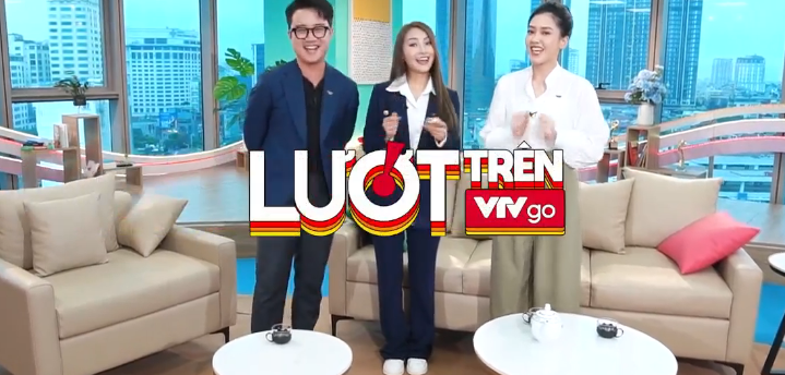 Lướt trên VTVGo: 3 MC chịu thua trước thử thách đá bóng vào lỗ