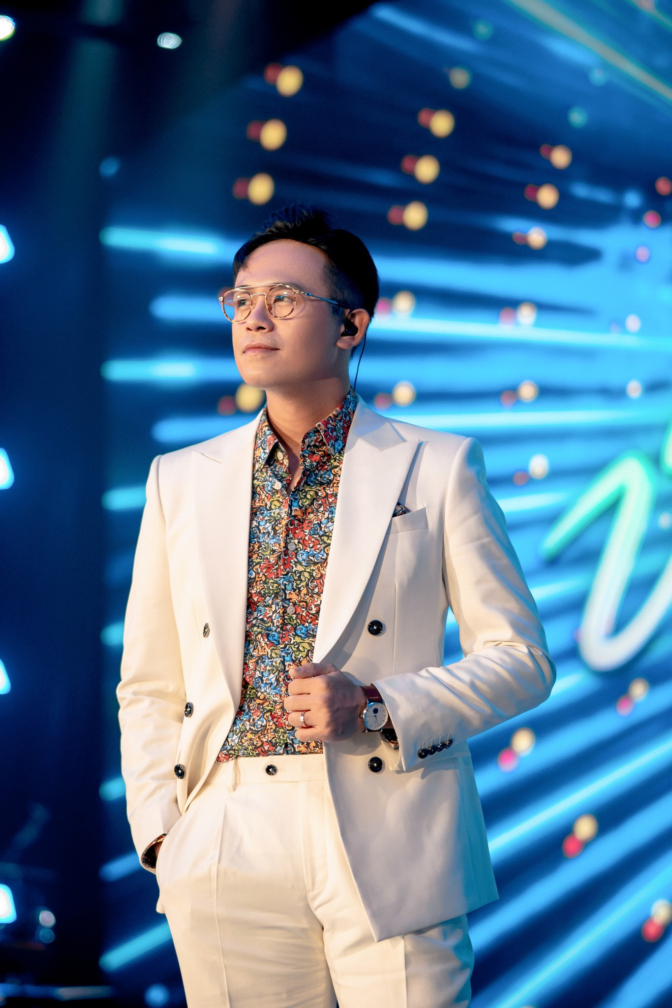 MC Đức Bảo xin lỗi Lê Khoa, các thí sinh và khán giả liveshow 2 Vietnam Idol