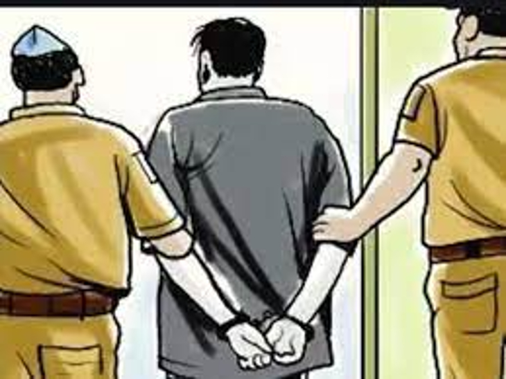 पुलिस ने की कार्रवाई: स्ट्रीट फूड बेचने वाली दंपति की 4 न्यूड वीडियो वायरल, पूर्व महिला कर्मी काबू