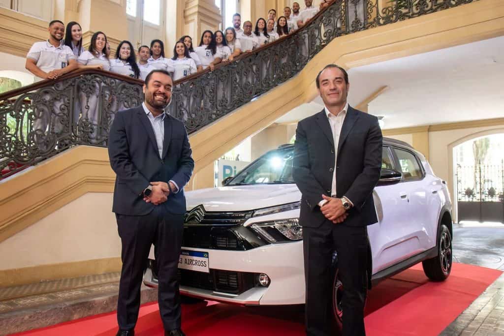 Stellantis investirá R$ 2,5 bilhões em polo automotivo no RJ