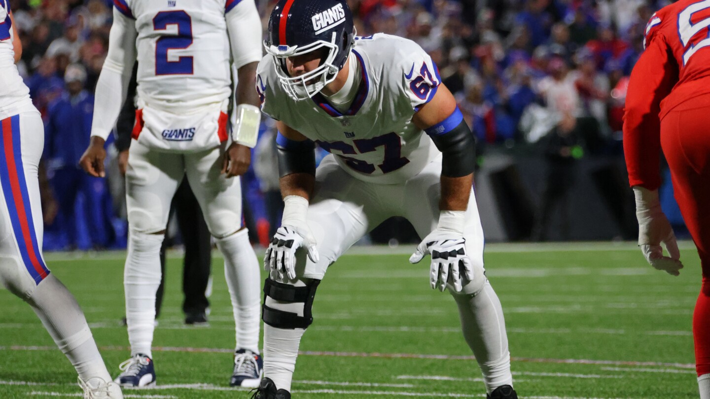 Giants sign Justin Pugh to 53-player roster