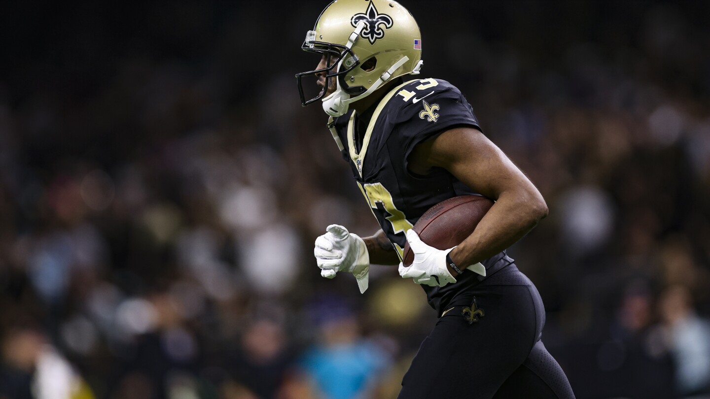 Saints add Michael Thomas to injury report with illness