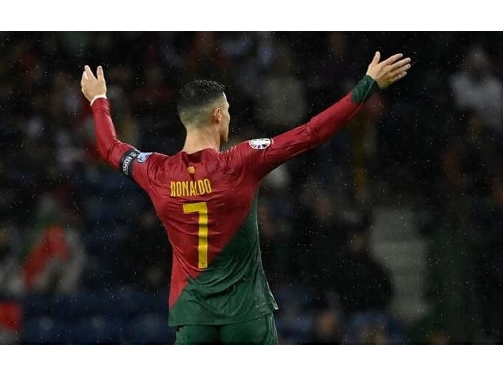Mil gols? Cristiano Ronaldo não nega busca pela marca: ‘Tudo é possível’