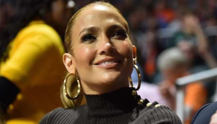 Jennifer Lopez Wears a Turtleneck and Cargo Pants to Usher in the Fall Season