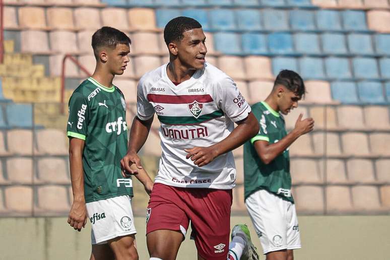 Joia do Fluminense aparece entre as maiores promessas do futebol, segundo jornal inglês