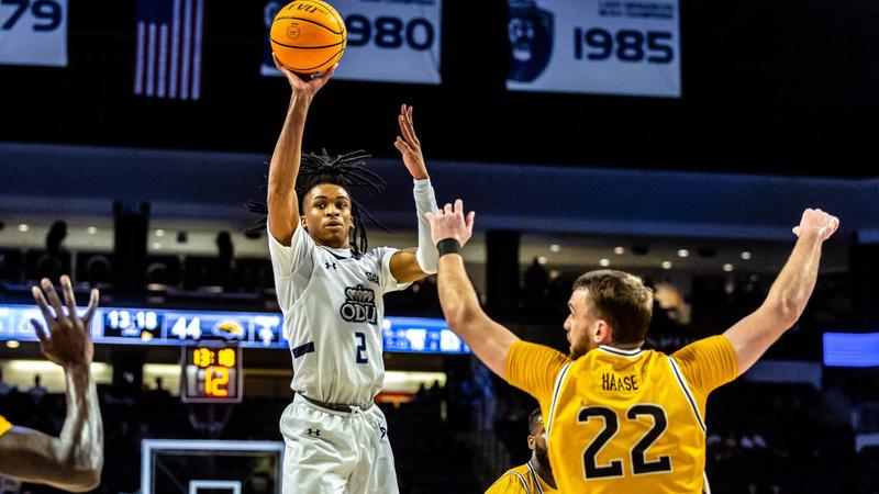 Men’s Basketball Hosts Virginia State In Exhibition Wednesday