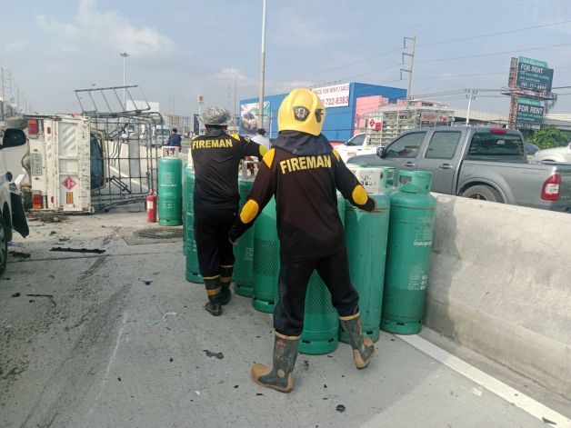 ย้อนศรชนแหลก! ตรวจสภาพจิต คนขับกระบะก่อเหตุพุ่งชน ย่านคลองหลวง ปทุม เจ็บ 18