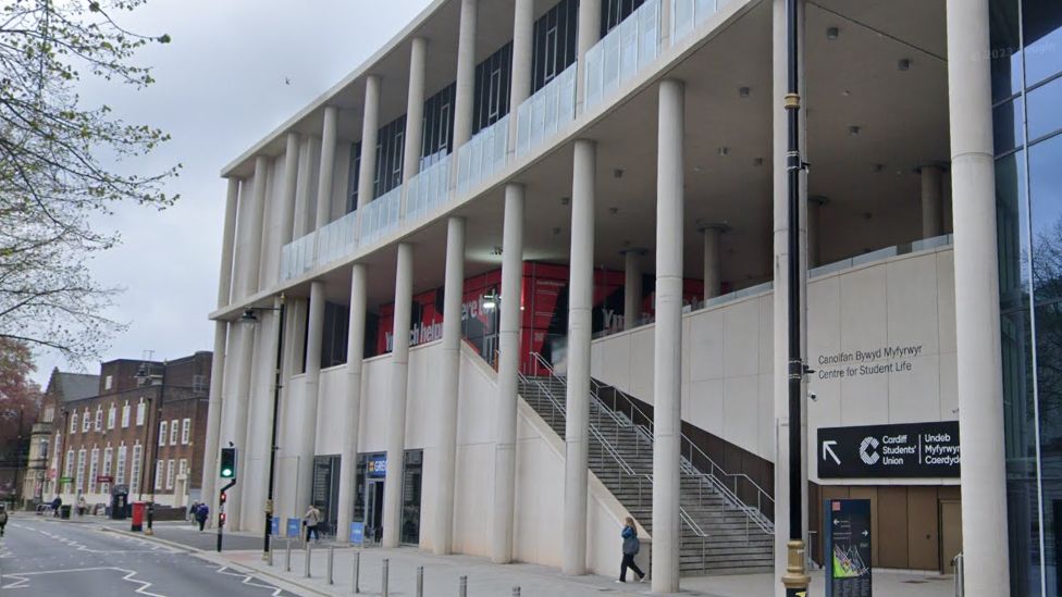 Cardiff University Students’ Union bans blue shirts and chinos