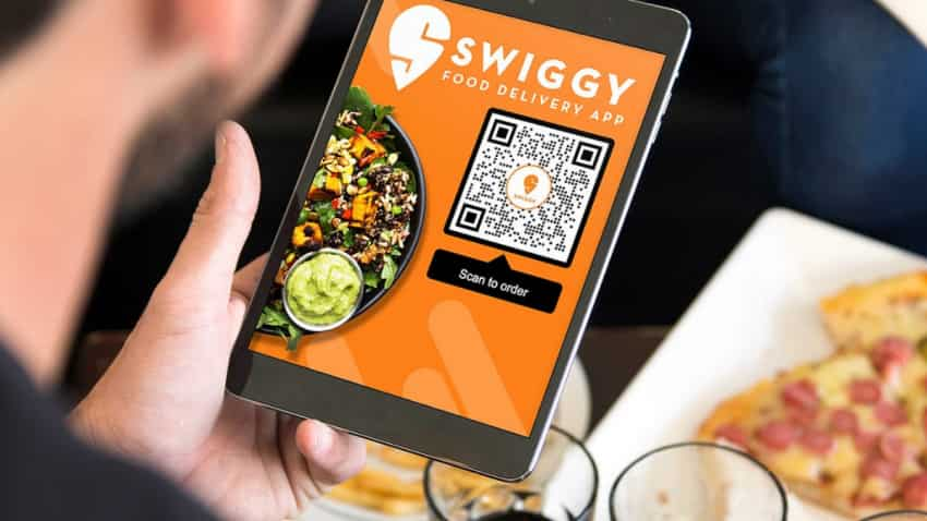 Zomato के बाद अब Swiggy ने भी दिया कस्टमर्स को झटका, ऑनलाइन फूड मंगाने के लिए देना होगा इतना ज्यादा चार्ज