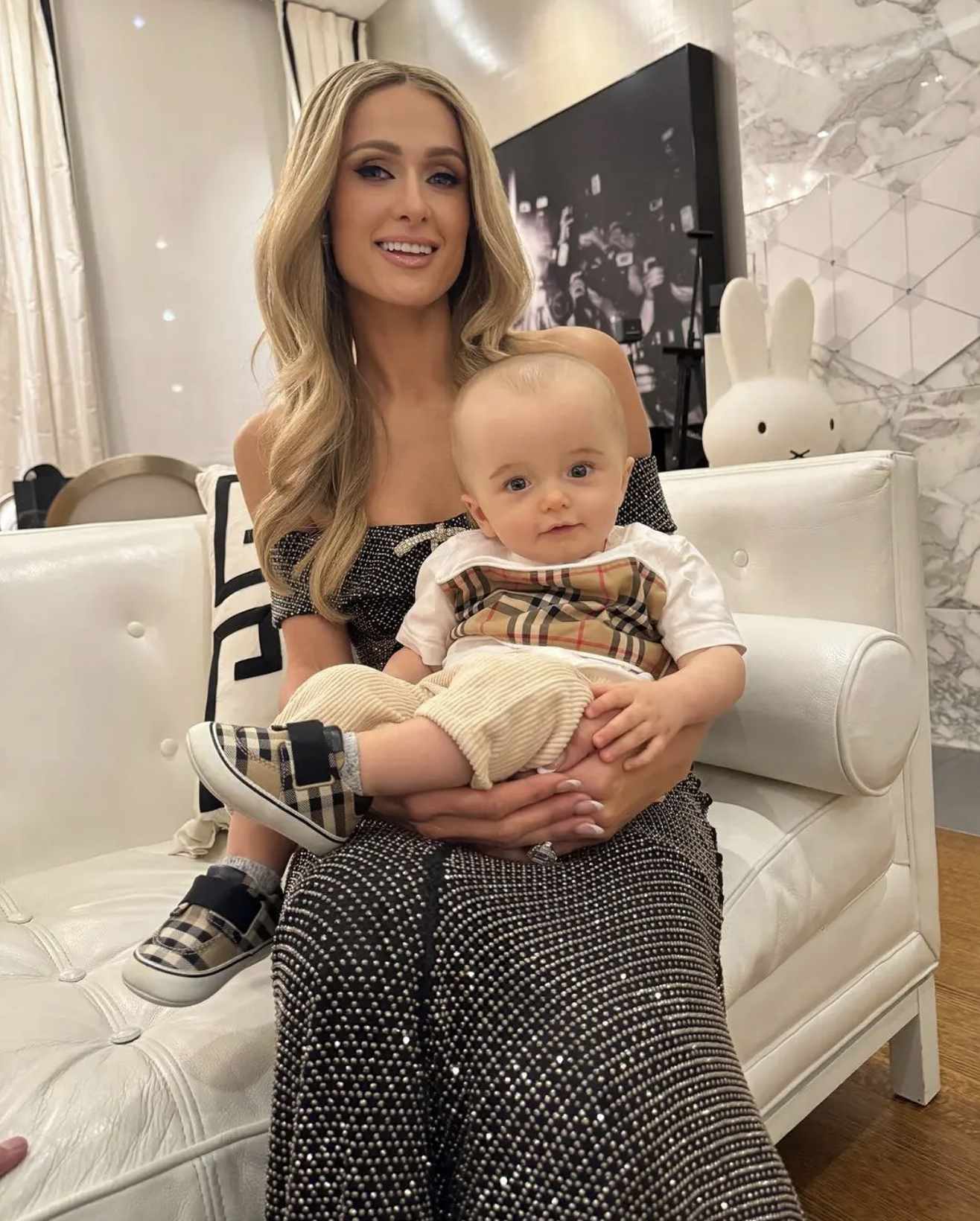 Paris Hilton takes baby Phoenix to New York City for the first time