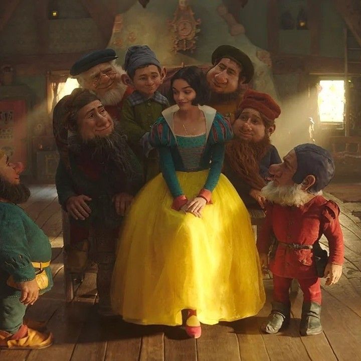 เผยภาพแรก! Snow White เวอร์ชั่นคนแสดง ภาพยนตร์ฝ่าดราม่าแห่งปี จากค่ายดิสนีย์