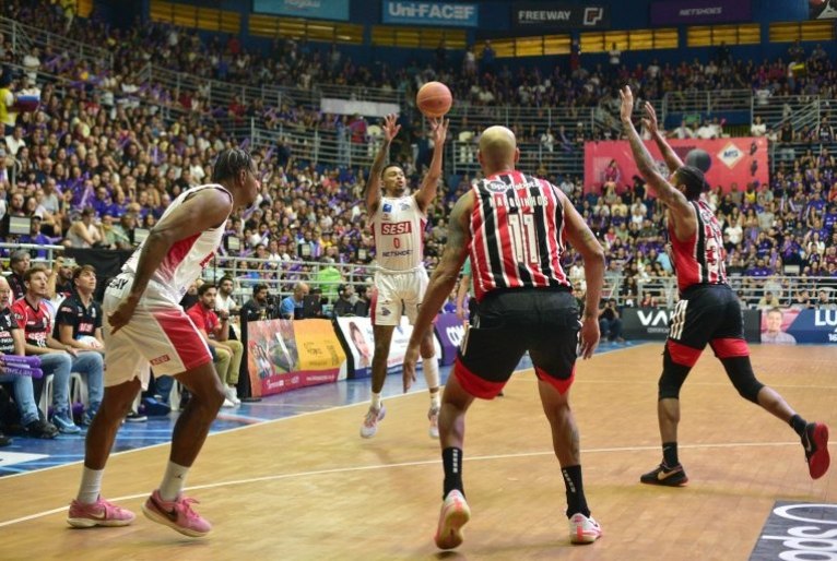 TV Cultura transmite nova temporada do NBB com duelo entre Franca e São Paulo no sábado (21)