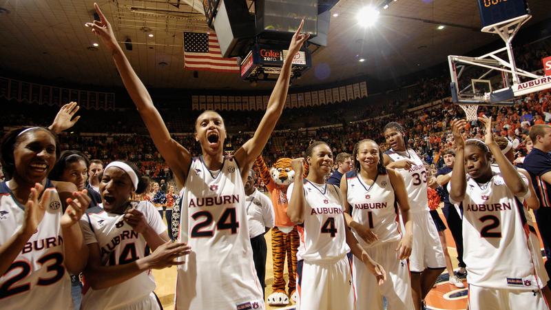 Auburn women’s basketball to retire DeWanna Bonner’s No. 24