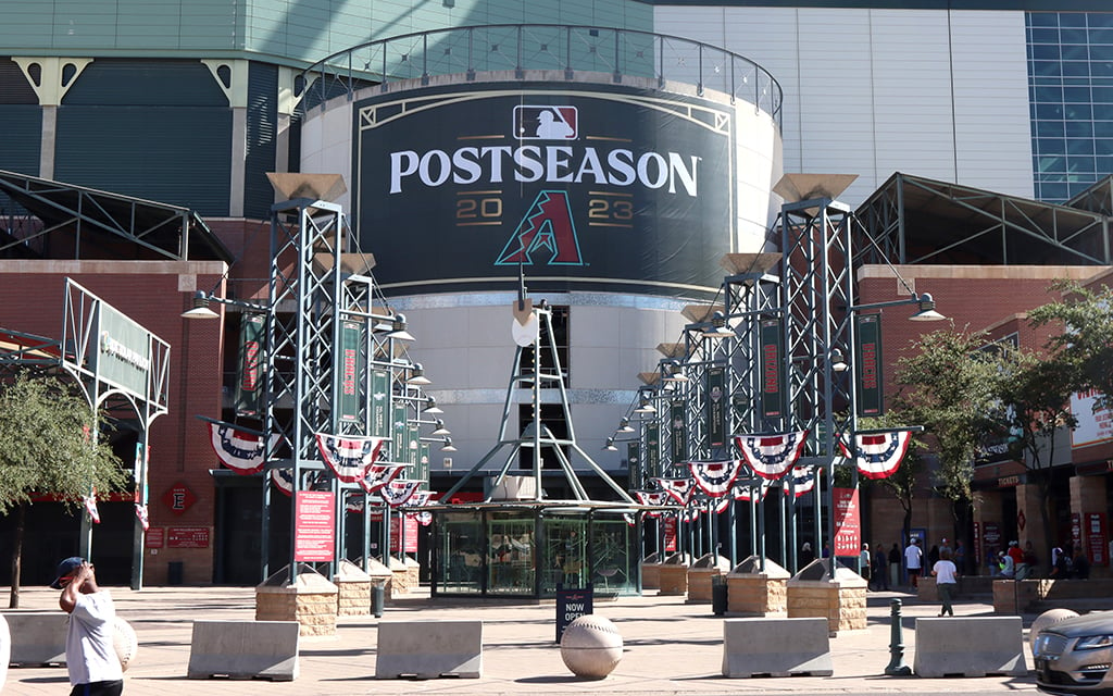 World Series 2023: Phoenix prepares for Arizona Diamondbacks, Texas Rangers fans