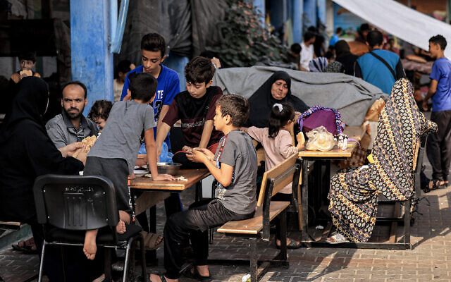 Gazans plunder UNRWA food supplies as ‘civil order’ breaks down in war-torn Strip