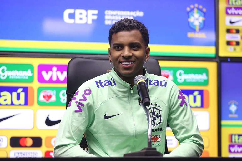 Companheiro de Valverde e rival de Araújo, Rodrygo projeta jogo da Seleção contra o Uruguai: “Jogo Difícil”