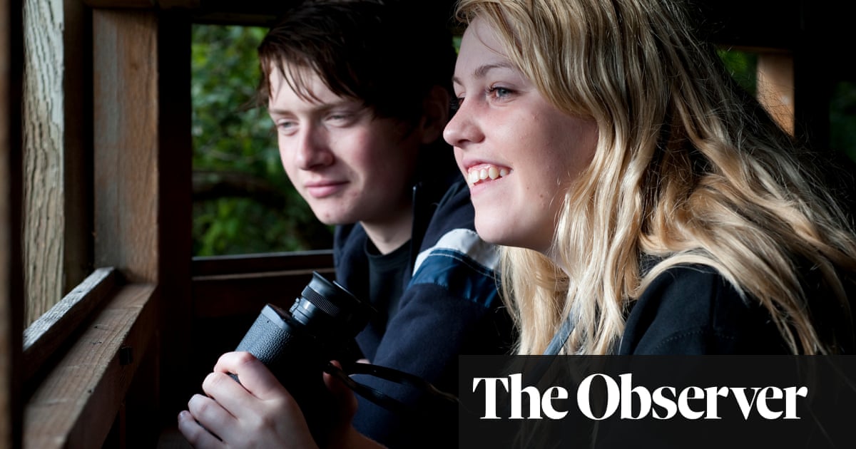 RSPB to give under-24s free access to its nature reserves in ‘youth revolution’