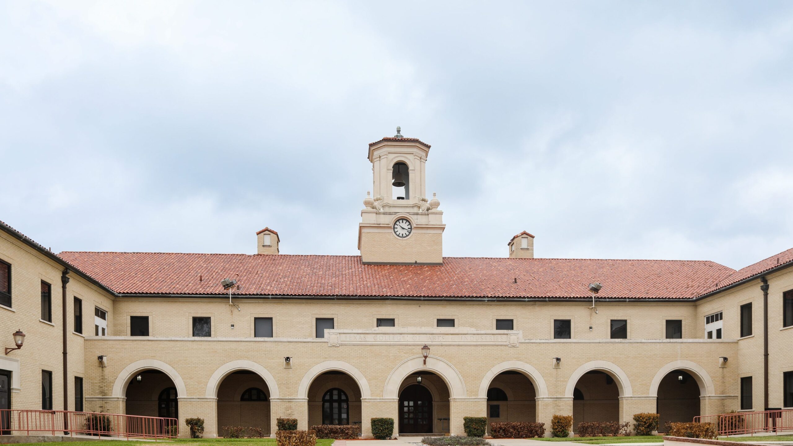 Texas A&M University-Kingsville eyes nursing program, community health hub