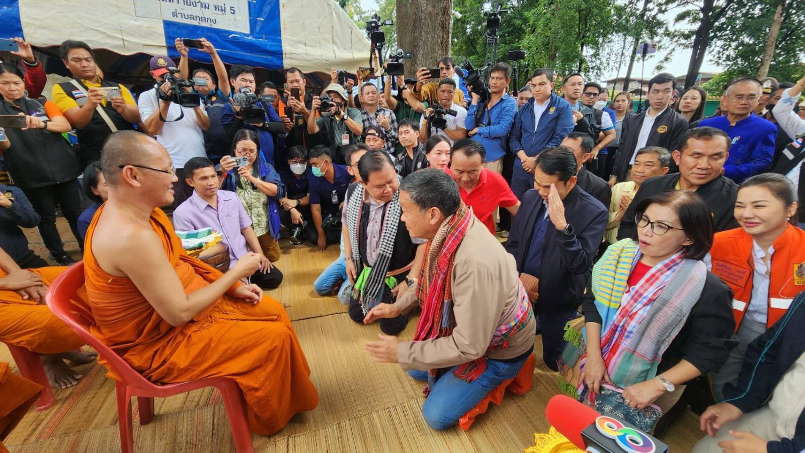 “เศรษฐา” ลุยน้ำท่วมยโสธร มอบถุงยังชีพ ยารักษาโรค ยันรัฐบาลพร้อมดูแล