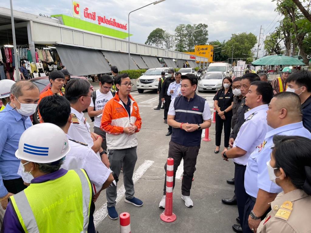 คมนาคม ลุยจัดระเบียบรถโดยสารสาธารณะ ถ.สุขสวัสดิ์ เร่งปรับจุดจอด -ห้ามแช่ป้าย เหตุทำรถติดหนักแนวก่อสร้าง”สีม่วงใต้