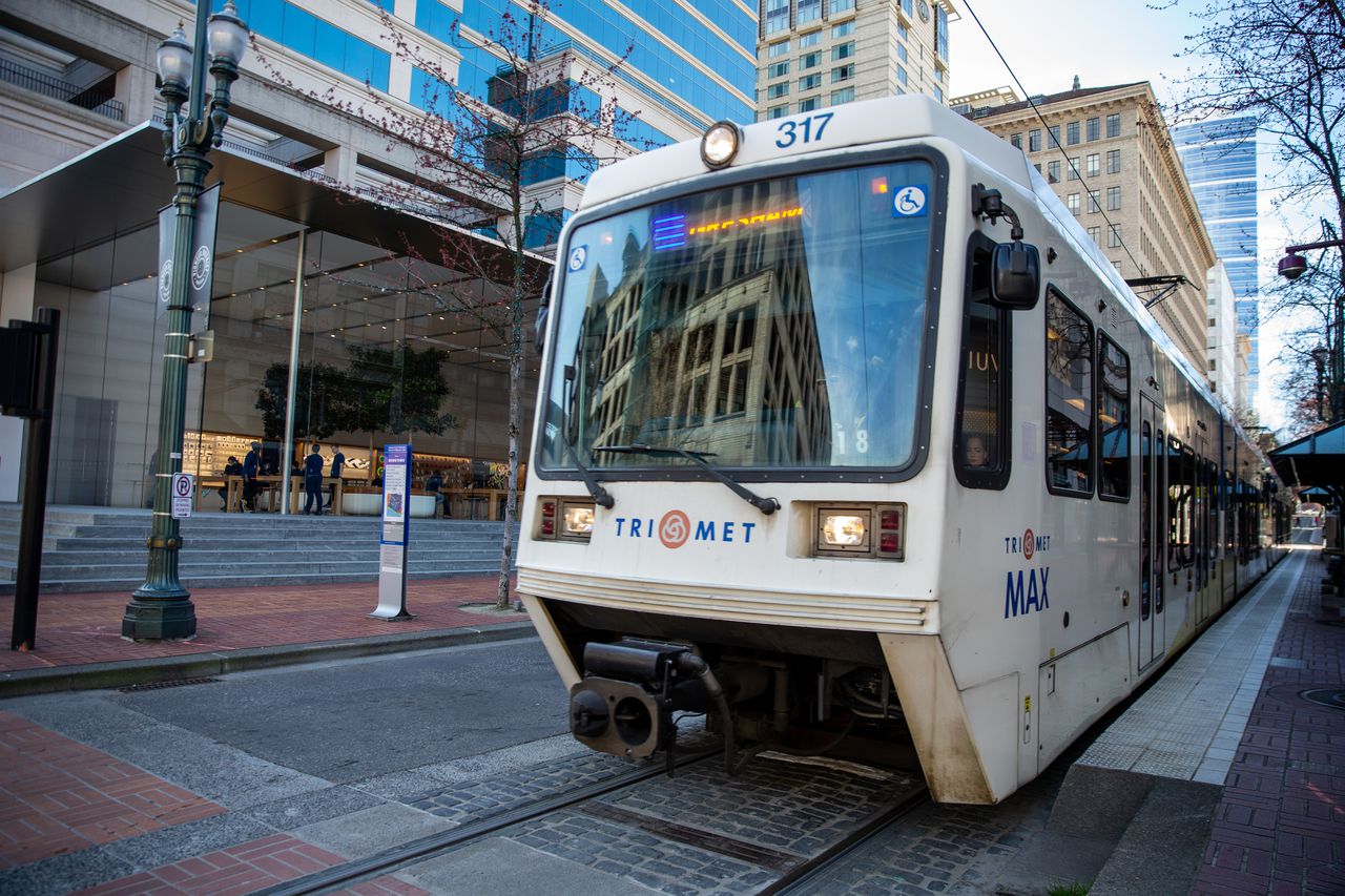 TriMet: MAX disruption to impact travel to Portland Thorns, Trail Blazers games on Sunday