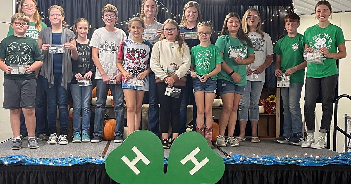 Hancock County 4-H members recognized at achievement program