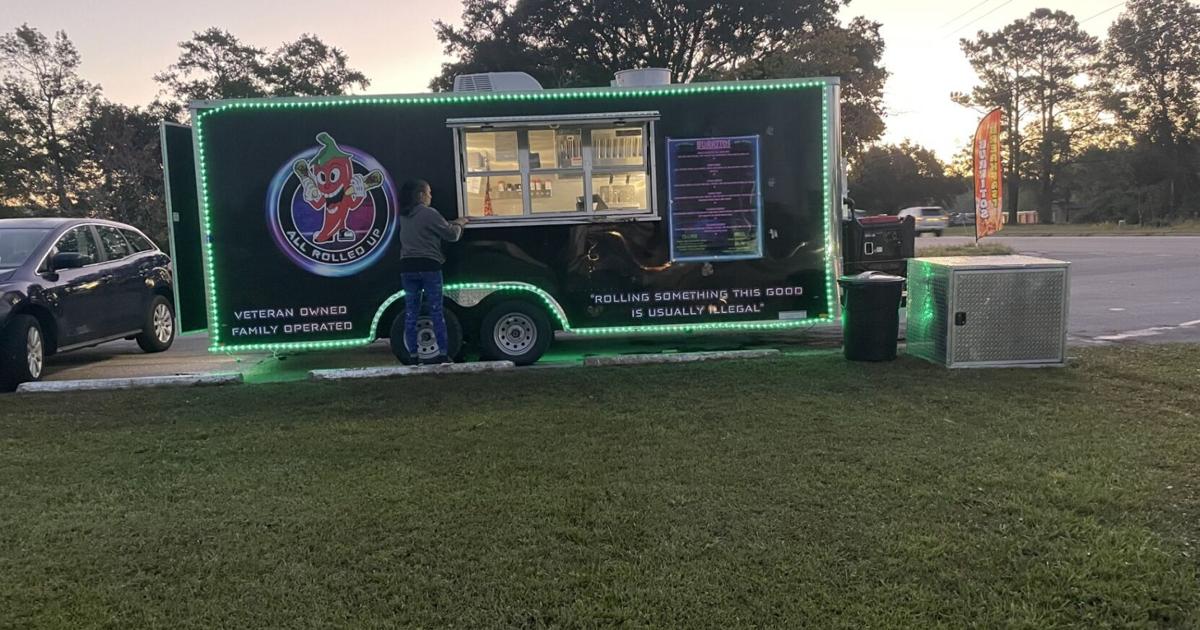 Sneads Ferry family of 12 launches breakfast burrito food truck