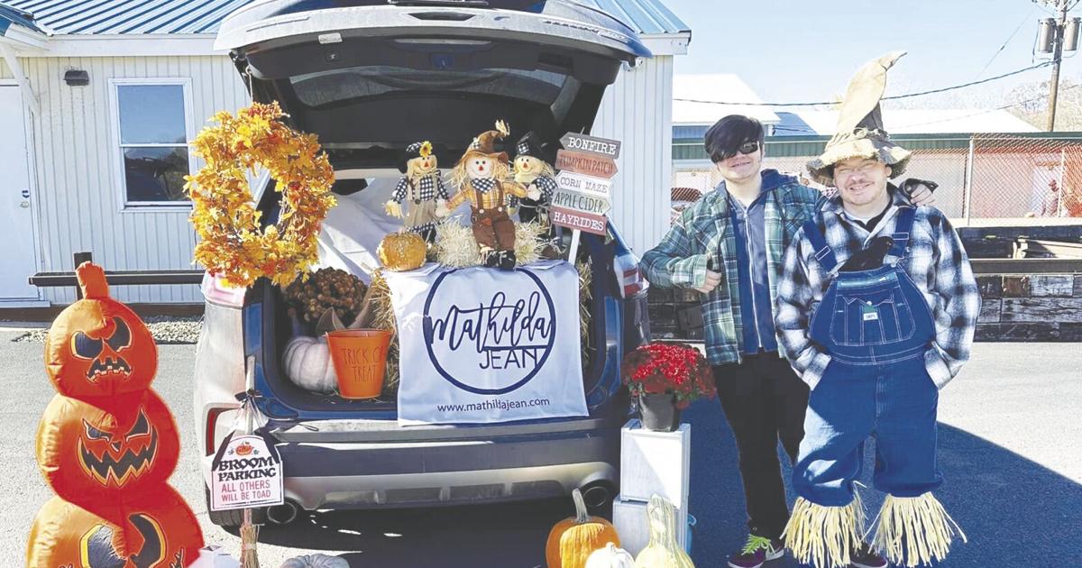 Lifestyle: Trunk-or-treating becomes a popular door-to-door Halloween alternative