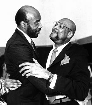 Akron Central basketball teammates Nate Thurmond, Gus Johnson going into APS Athletics HOF