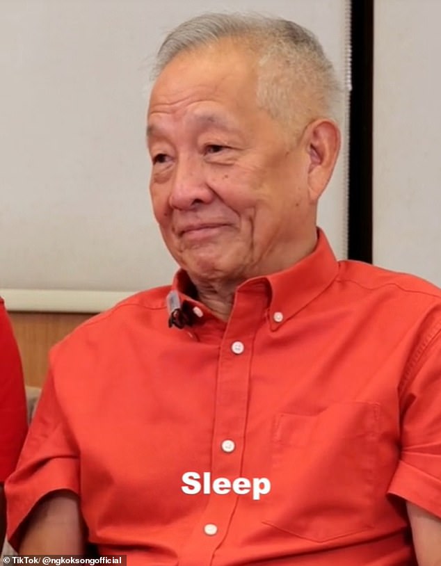 75-year-old goes viral and reveals his formula for staying young