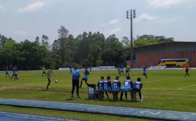 Catarinense Escolar de Futebol em momento decisivo