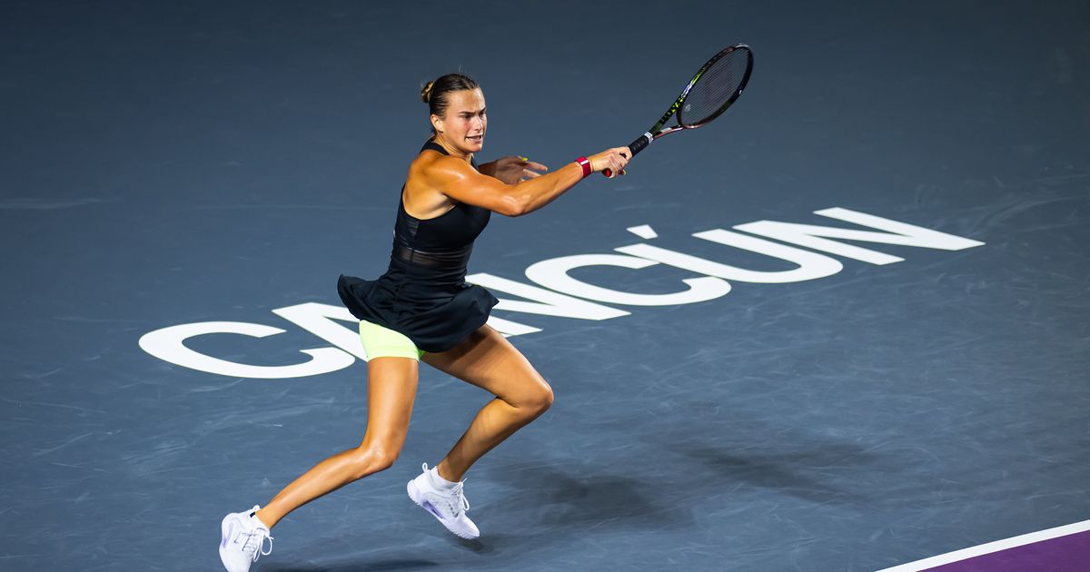 No.1 Sabalenka dominates Sakkari to open WTA Finals campaign