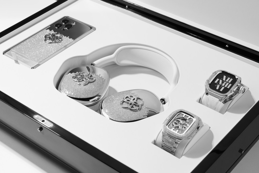 These custom iced out diamond and platinum Apple gadgets will only cost you $250,000