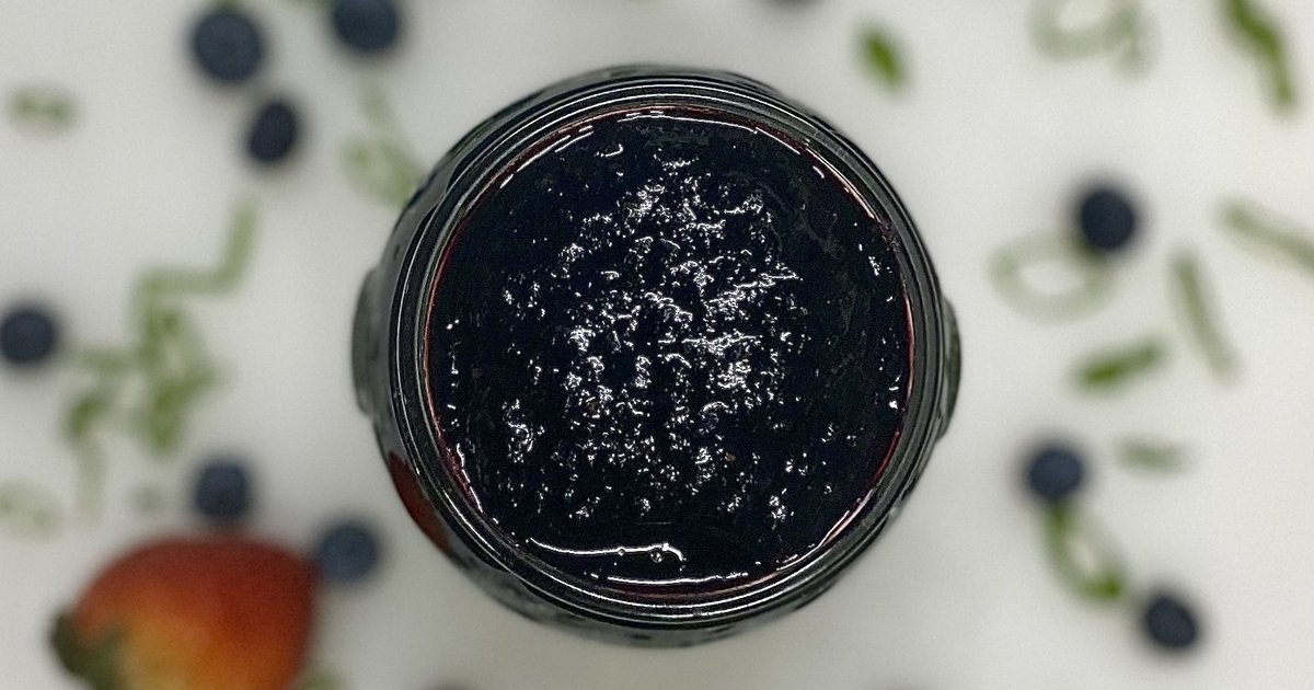 Healthy Recipe: Berry Maple Syrup