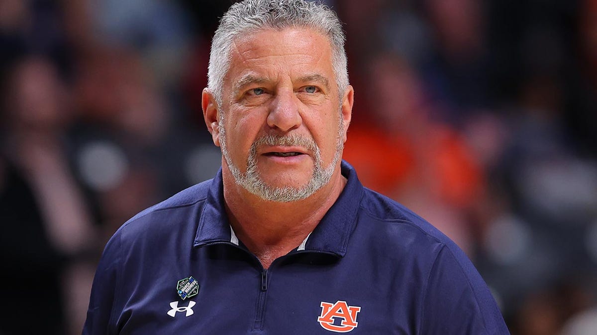 Auburn basketball coach pushes back against ‘disturbing’ anti-Israel protests: ‘Breaks my heart’