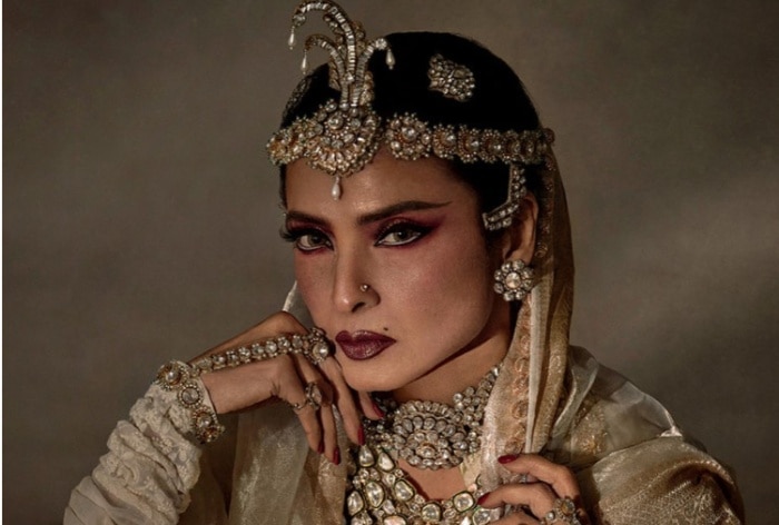 Rekha Birthday Special: 6 Beauty Trends Set By The Veteran Actress That Took Over Bollywood