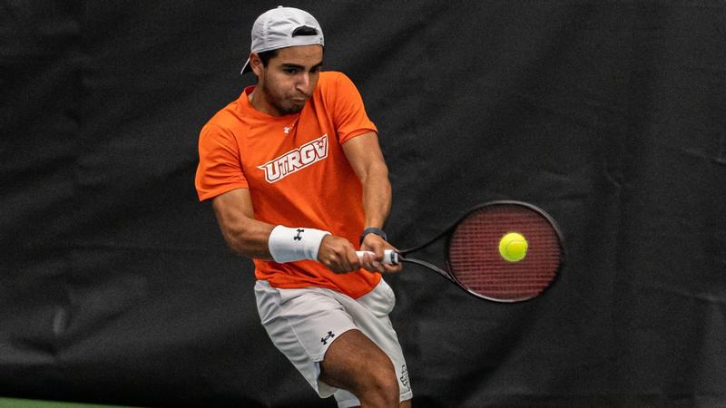 Men’s Tennis Captures Two Wins on Day Two of Cooper Outdoor Advertising Islander Open