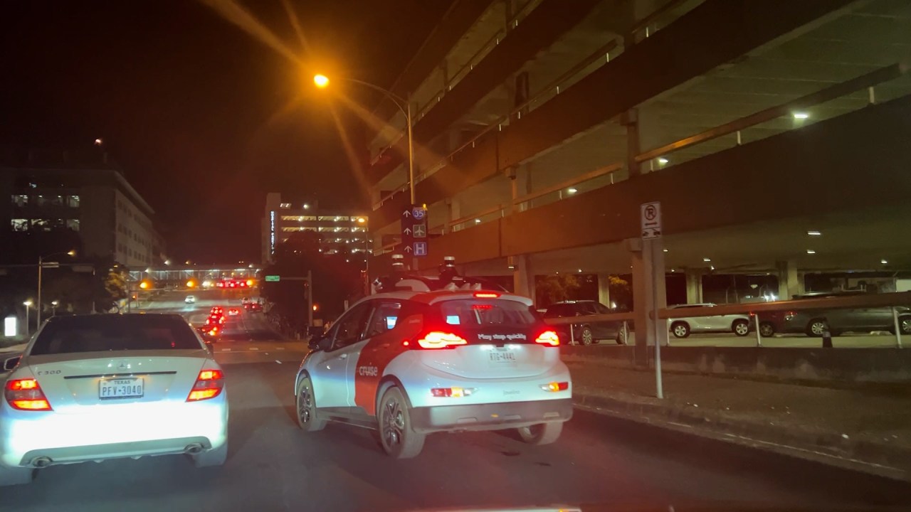 Driverless car complaints in Austin describe collisions, near misses and confusion